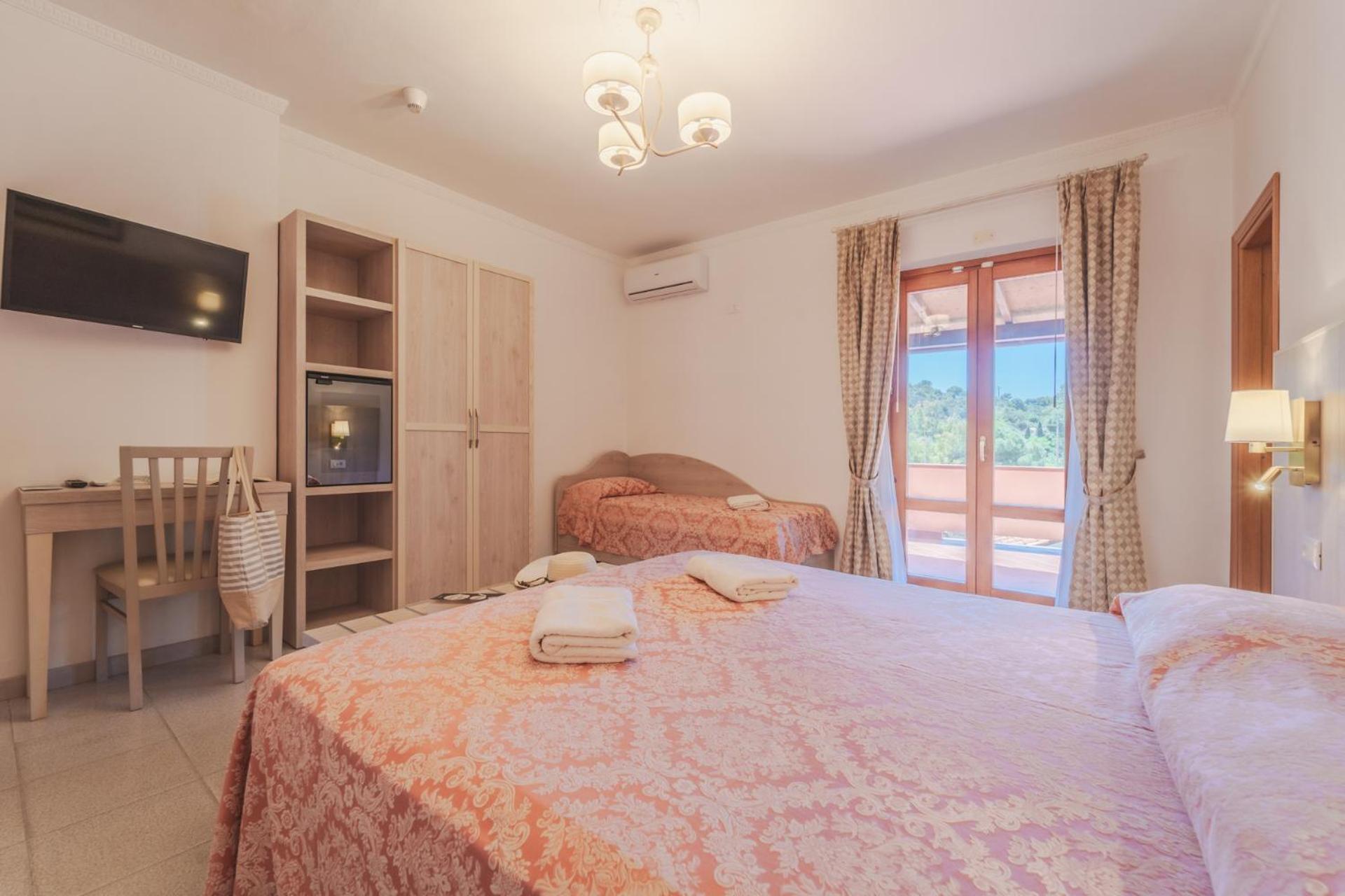 Hotel Lo Scirocco Фетовая Екстер'єр фото