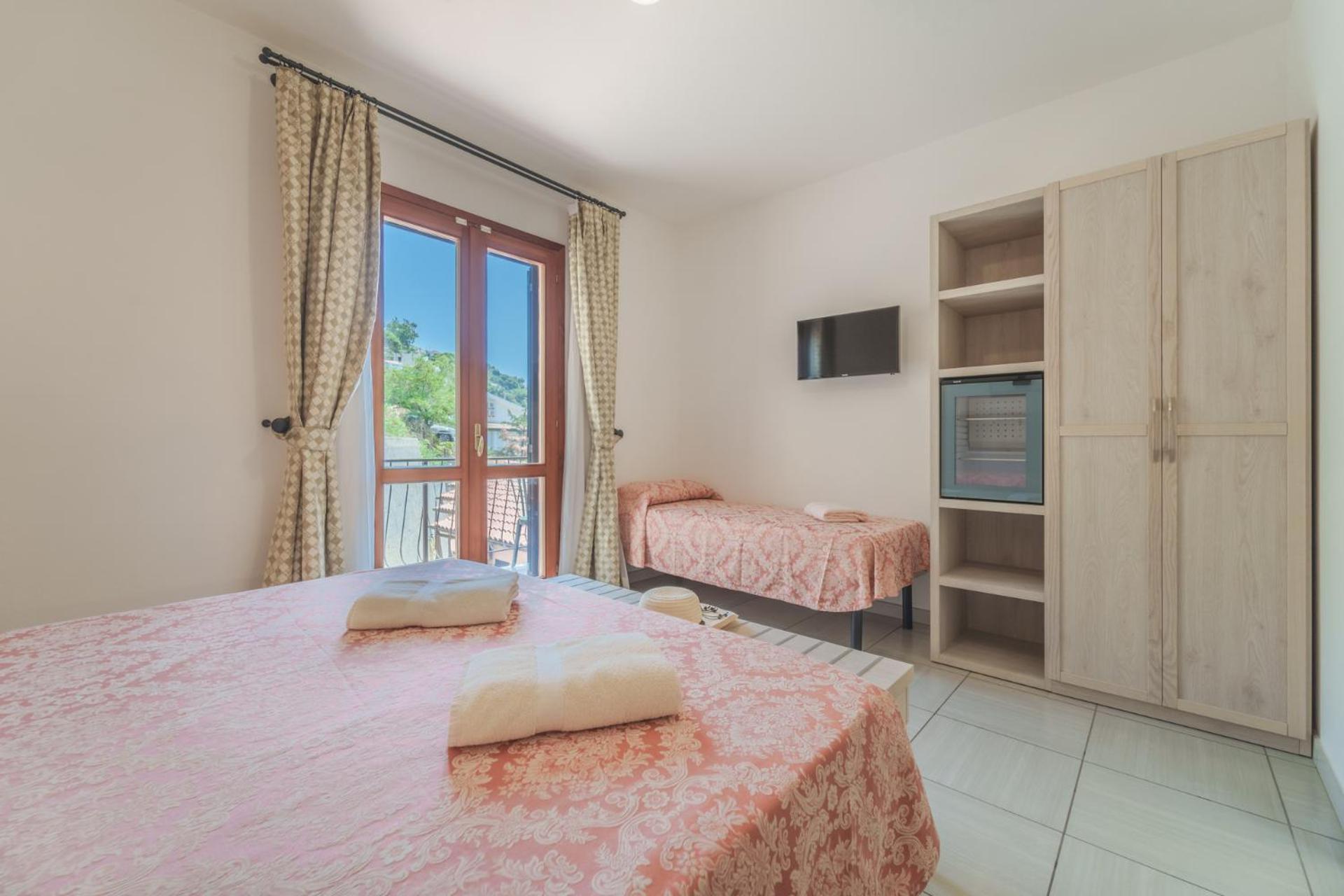 Hotel Lo Scirocco Фетовая Екстер'єр фото