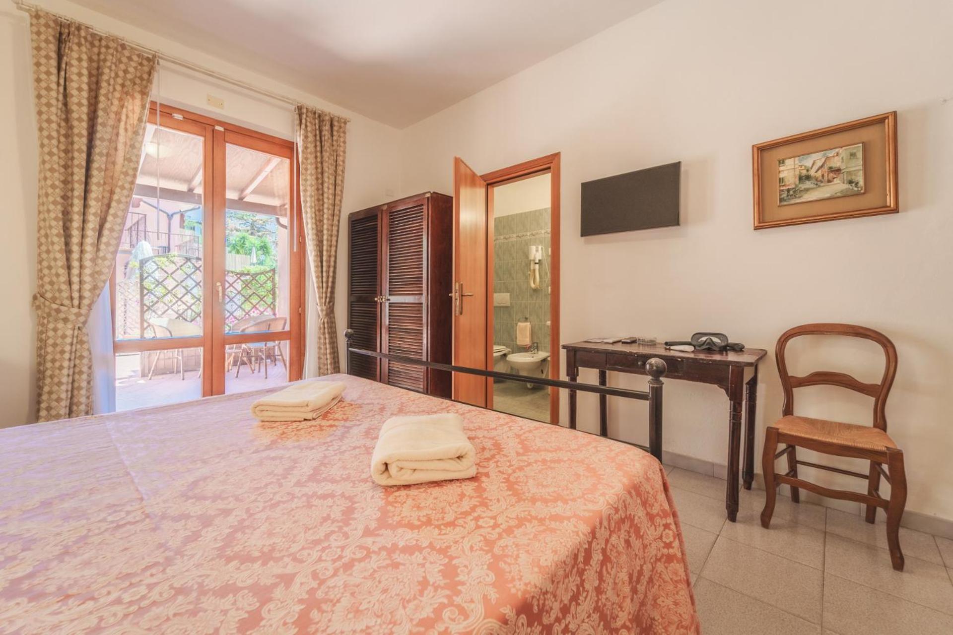 Hotel Lo Scirocco Фетовая Екстер'єр фото