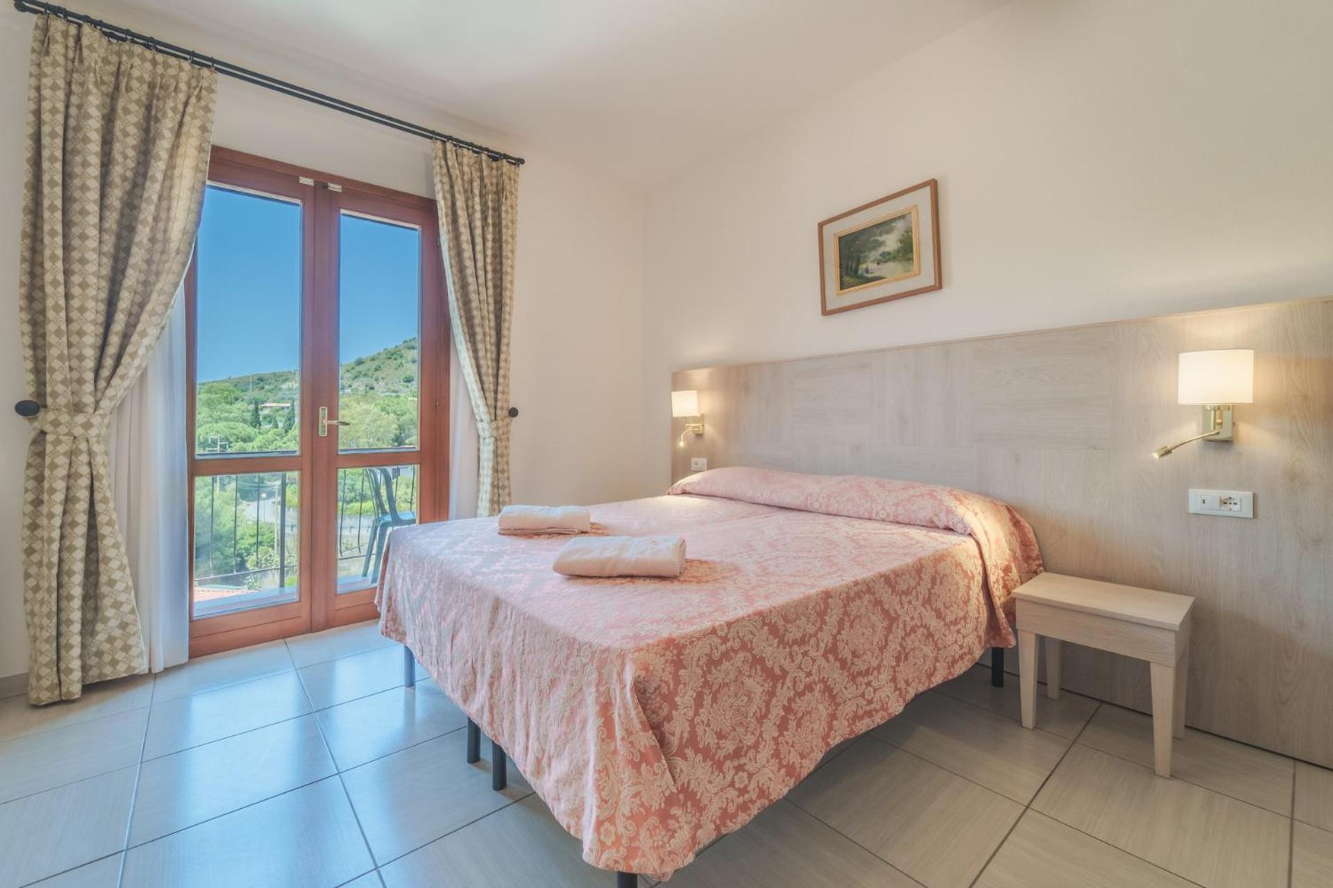 Hotel Lo Scirocco Фетовая Екстер'єр фото